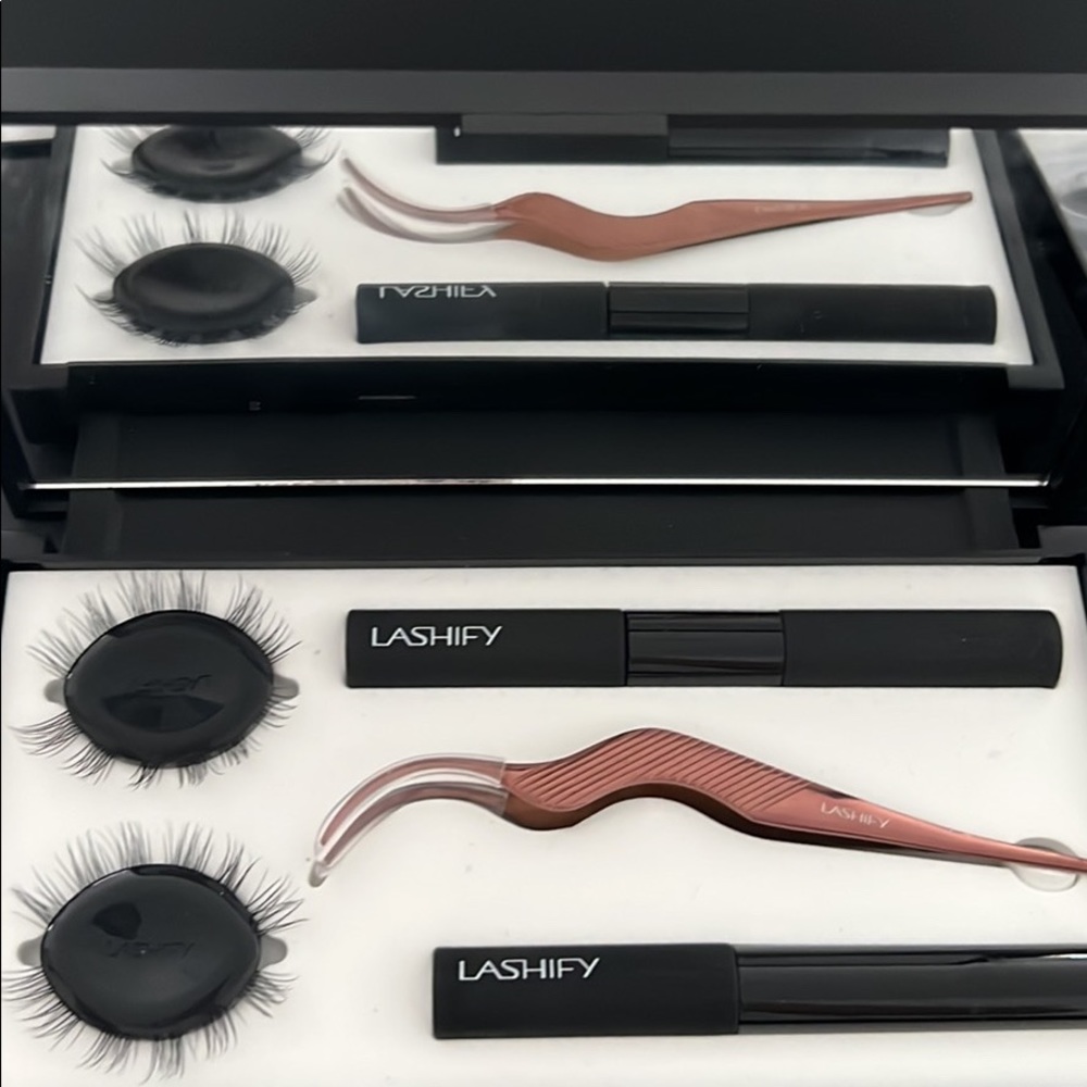 Lashify control kit and gossomers